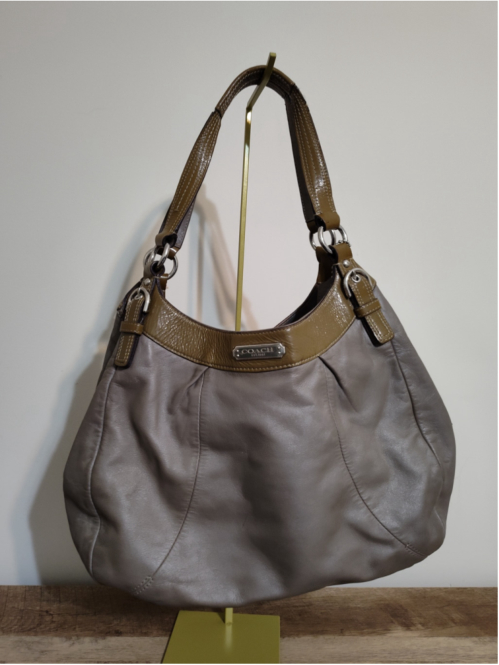 Women's Coach Hobo Bag One Size Grey and Olive Leather